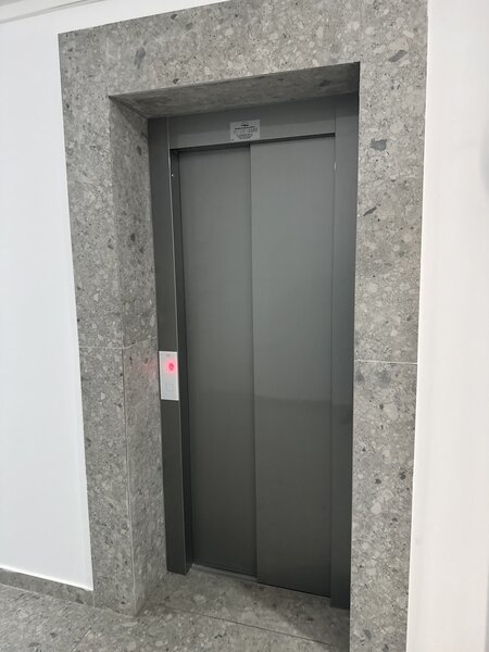 Diamantului, ap. cu parcare privata langa statie STB.